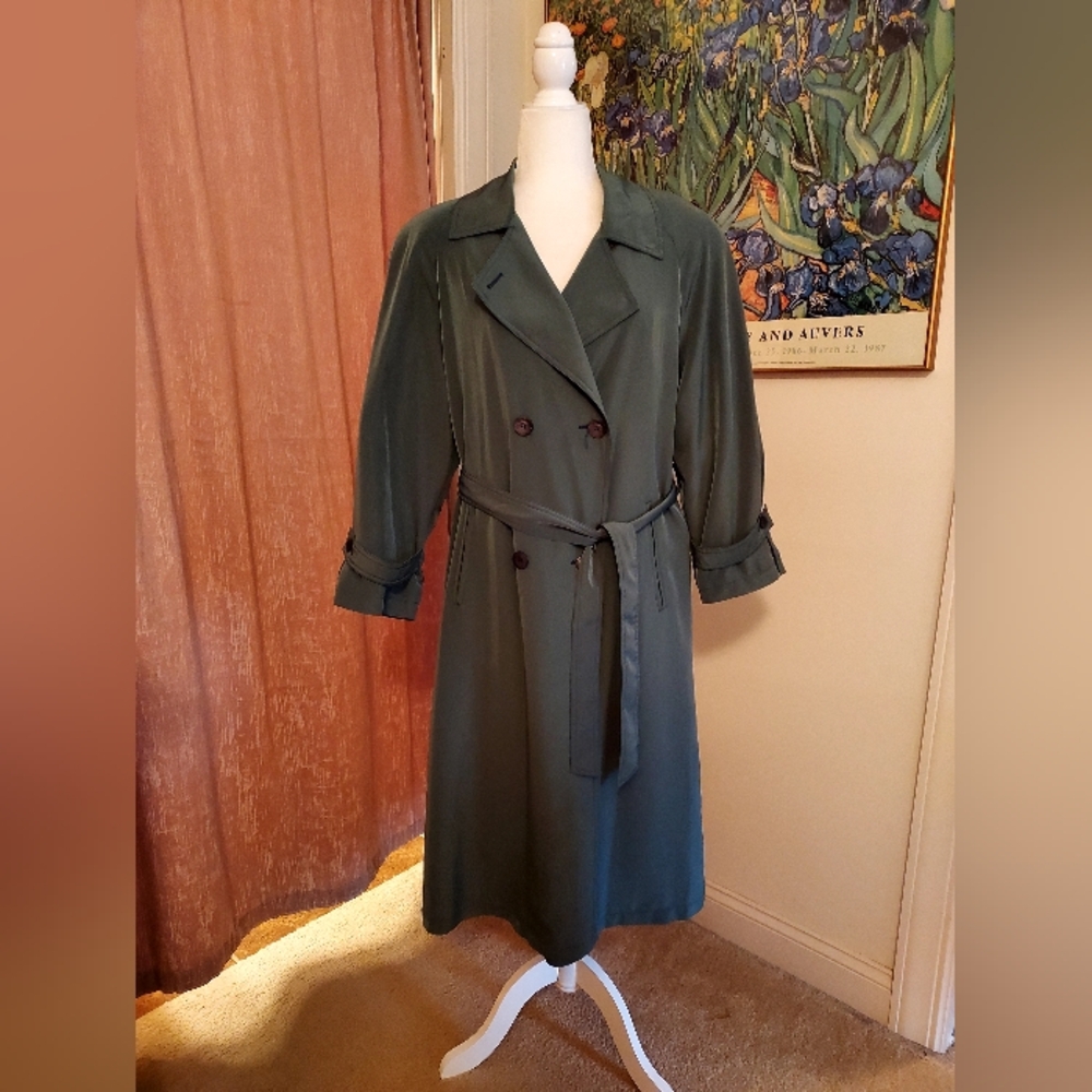 Utex Weekend Wear, Olive Green Baggy Vintage Trench coat, women's size 4